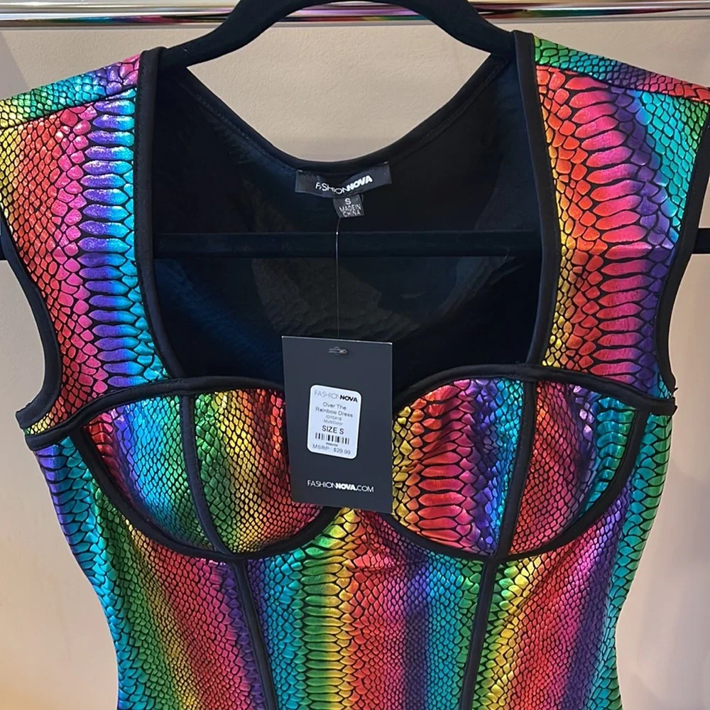 Dress. - Picture 3 of 3